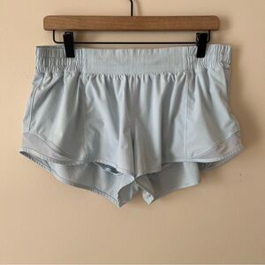 Lululemon Hotty Hot Low-Rise Lined Short 2.5" Powder Blue Size 12 W7AUSR